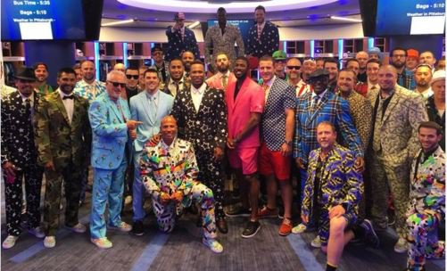 Photos: Cubs show off zany suits and it's awesome
