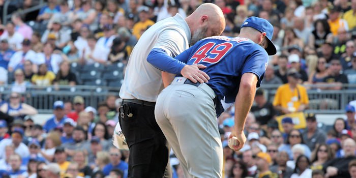 Cubs lose Arrieta, drop opener to Pirates