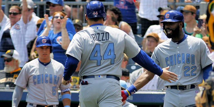 Rizzo powers Cubs to Father's Day win