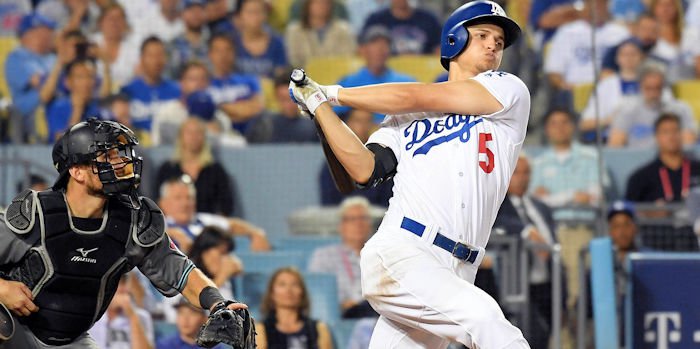 Dodgers star shortstop not on NLCS roster