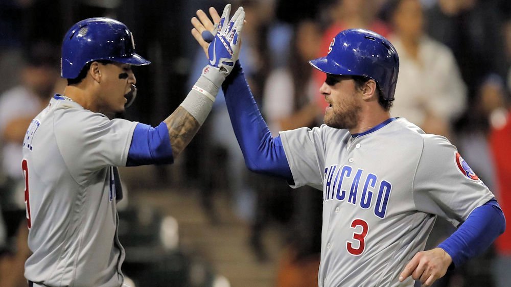 Baez leads charge as Cubs beat White Sox, reach 90 wins