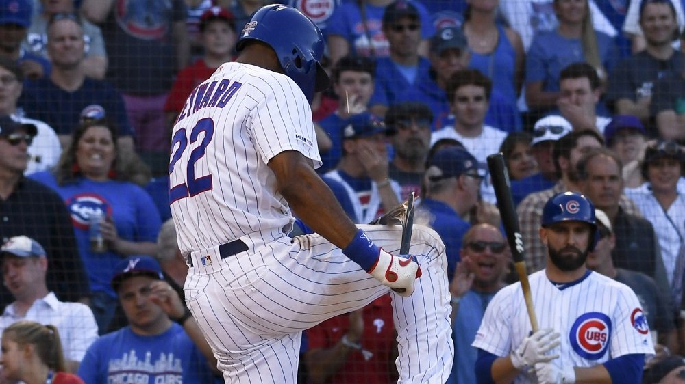 Jason Heyward was so frustrated after striking out in the bottom of the ninth that he broke his bat over his knee. (Credit: Matt Marton-USA TODAY Sports)