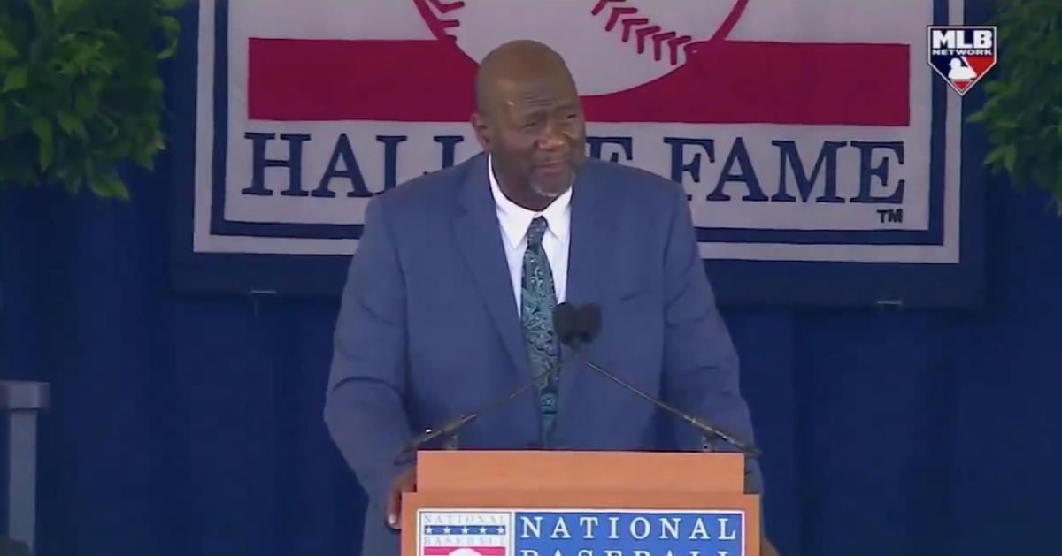 Former Chicago Cubs closer Lee Smith joined a select group of relief pitchers in the Baseball Hall of Fame.
