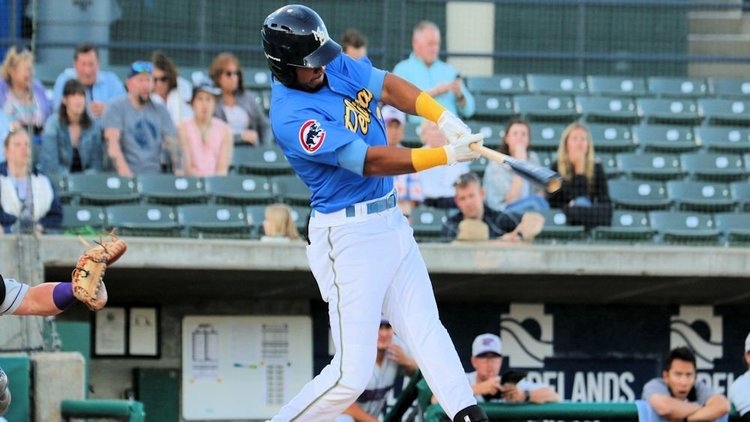 Kevonte Mitchell at the plate for the Smokies (Photo credit: Larry Kave)