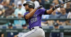 Cubs News and Notes: Cubs sign outfielder, Accountability, Ross and Maddon, Hot Stove