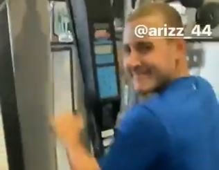 WATCH: Bryzzo hilariously exercising together