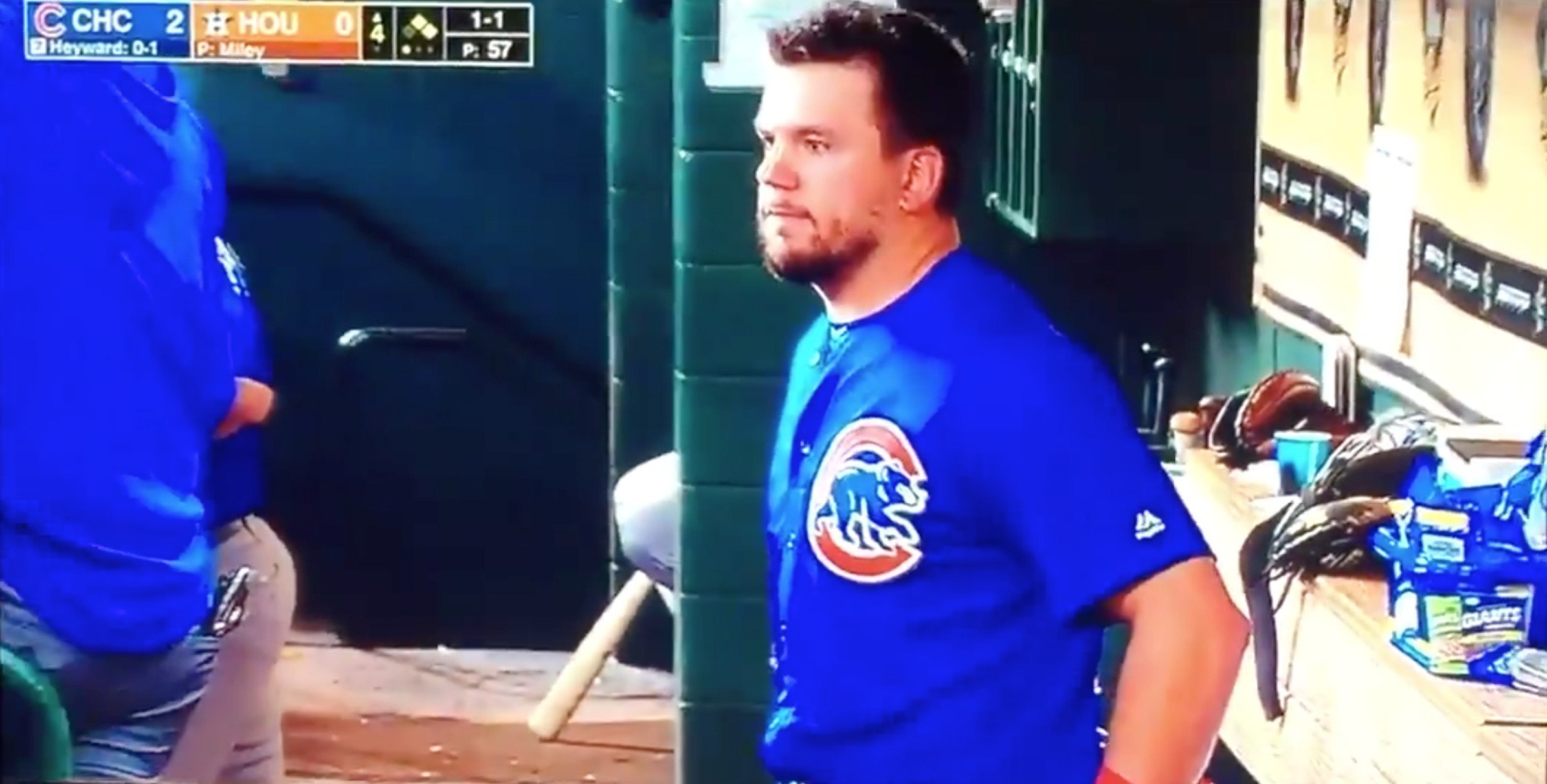 Kyle Schwarber stepped up as a friend and teammate by helping protect Albert Almora Jr.'s privacy during an emotional moment. (Credit: Joe Camporeale-USA TODAY Sports)