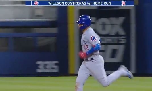 WATCH: Willson Contreras crushes 420-foot dinger