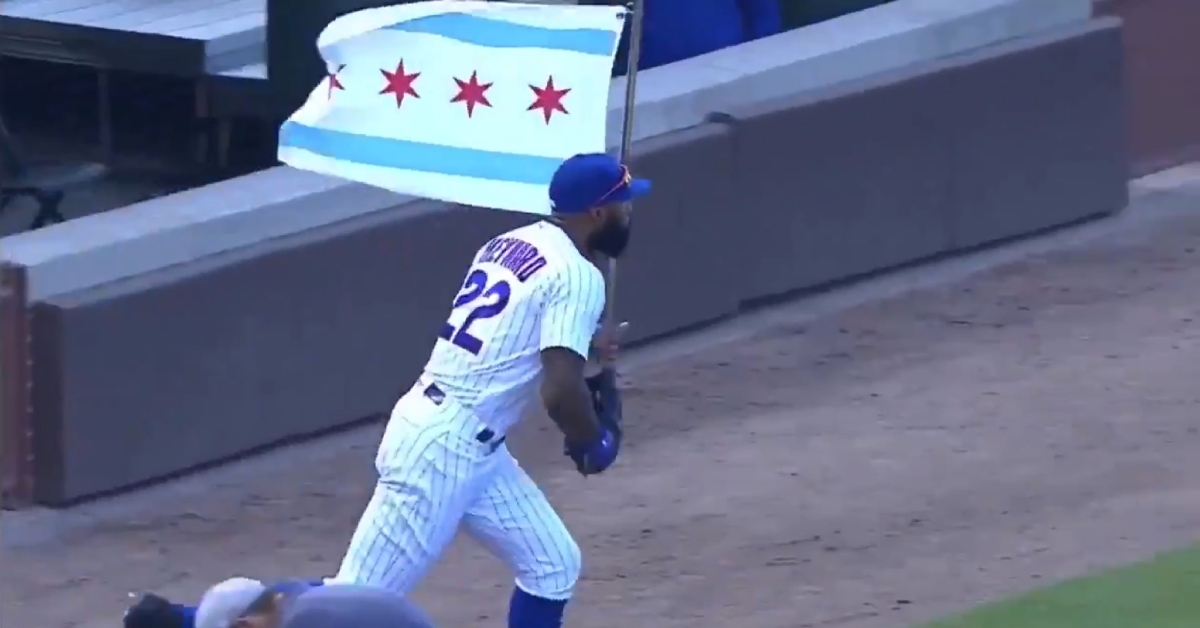 Jason Heyward proudly showed off the Chicago flag when taking the field on Friday evening.