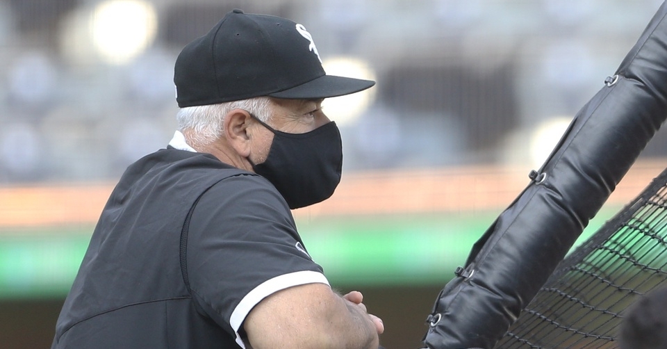 Chicago Sports HQ Podcast: White Sox fire Renteria, Bears win ugly, NBA offseason, more