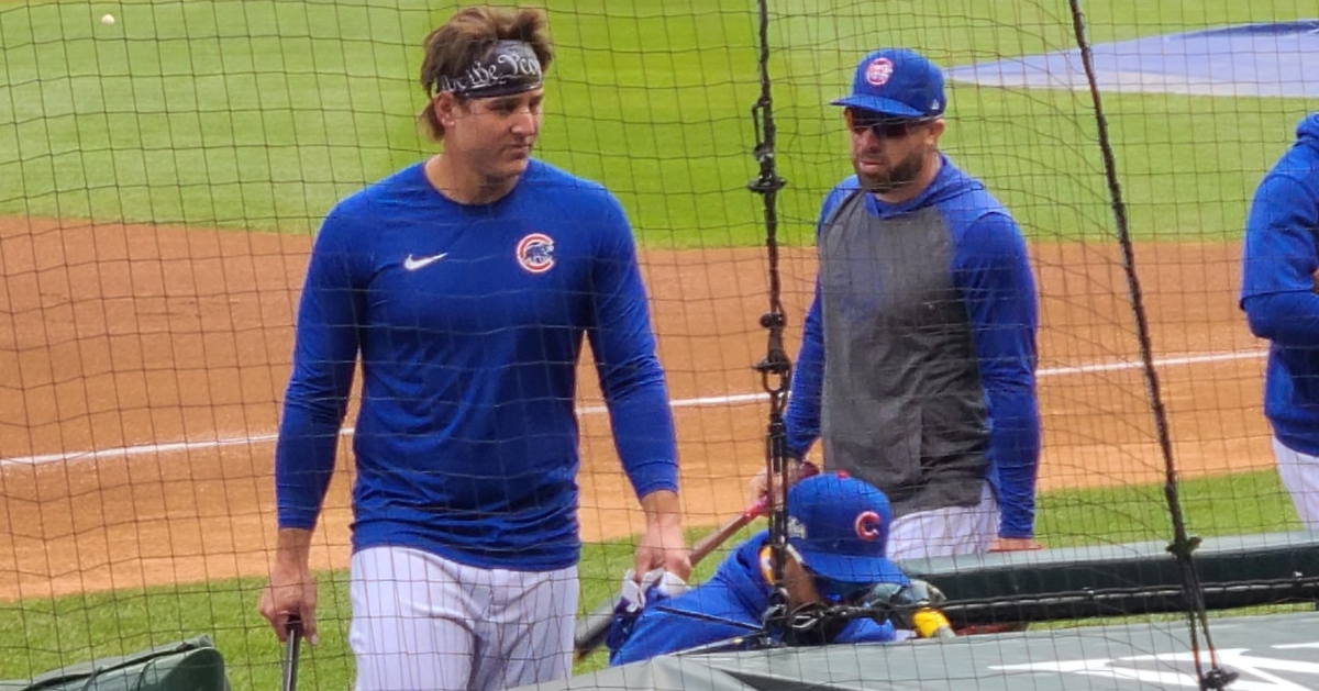 Rocking straight locks, Anthony Rizzo changed his hairstyle prior to Game 2 against the Marlins. (Credit: @EliseMenaker on Twitter)