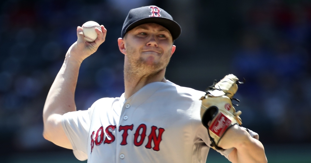 Cubs acquire righty from Red Sox