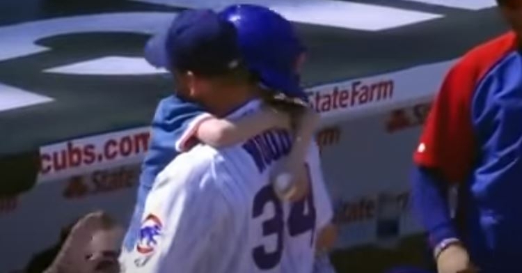 Kerry Wood finishing up his career with a hug from his son