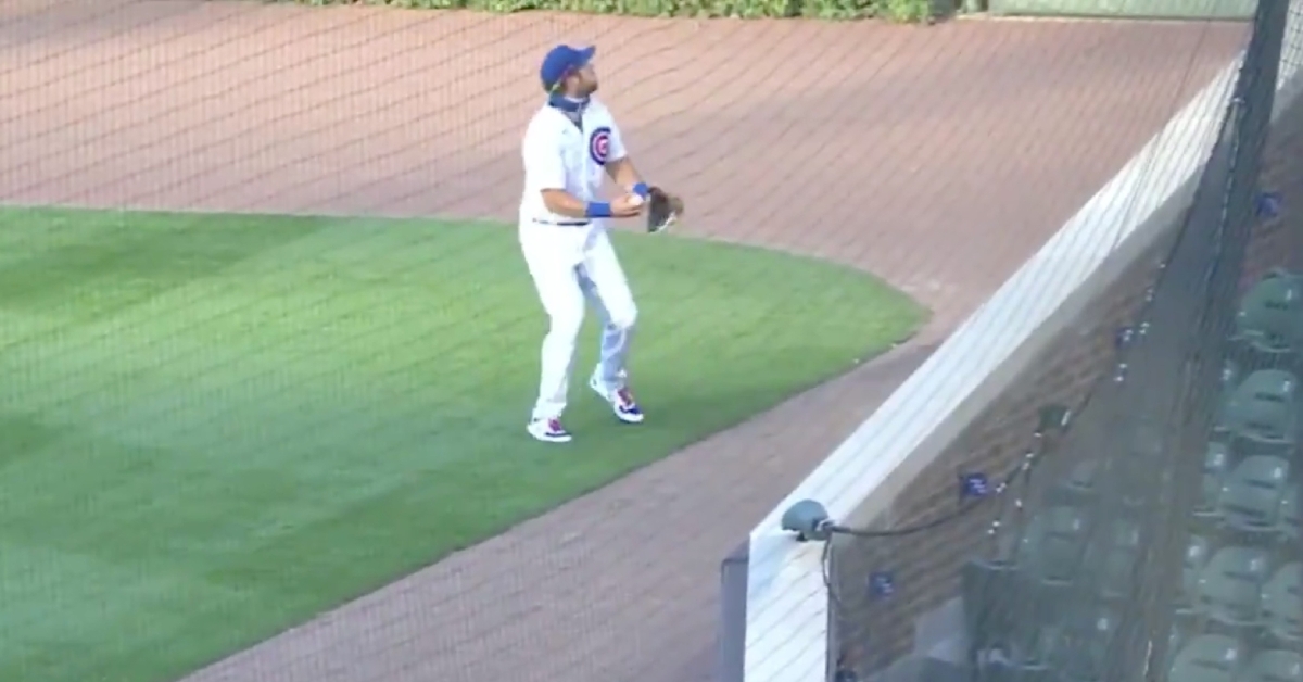 In the Cubs' game against the Brewers on Thursday, Steven Souza Jr. had some fun in the outfield. (Credit: David Kohl-USA TODAY Sports)