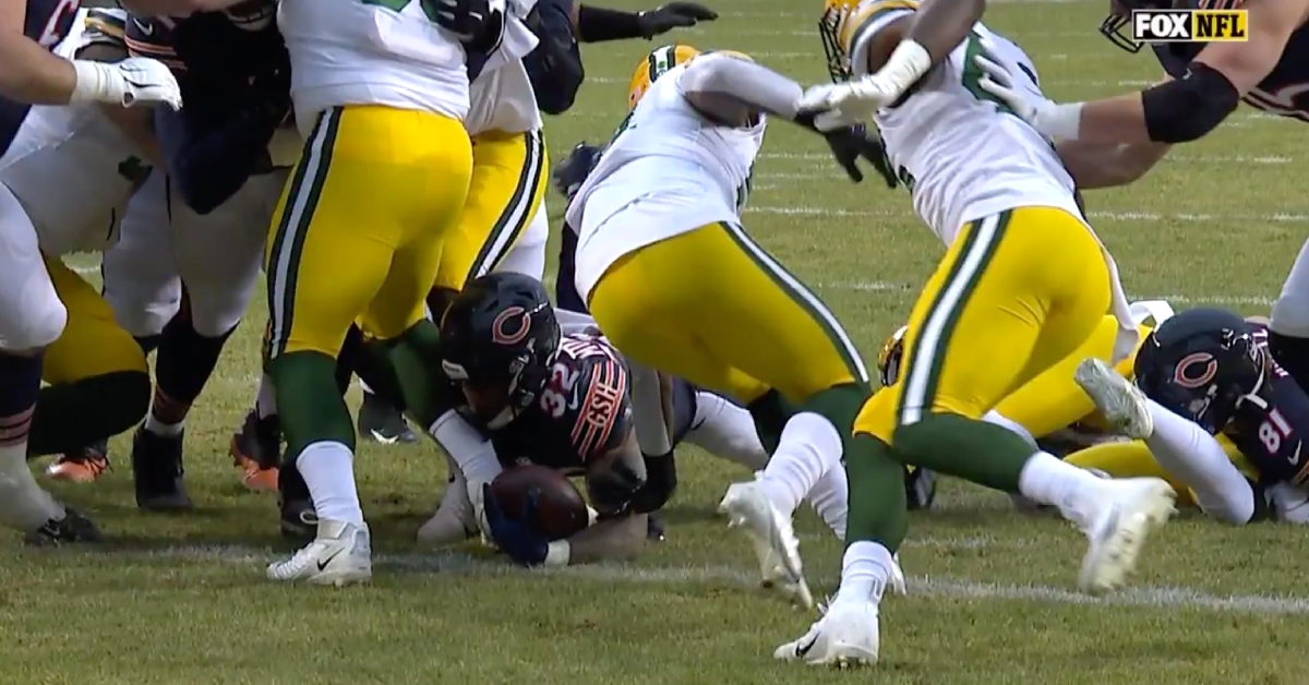 David Montgomery scored on the opening drive after hyperextending his knee earlier in the possession.
