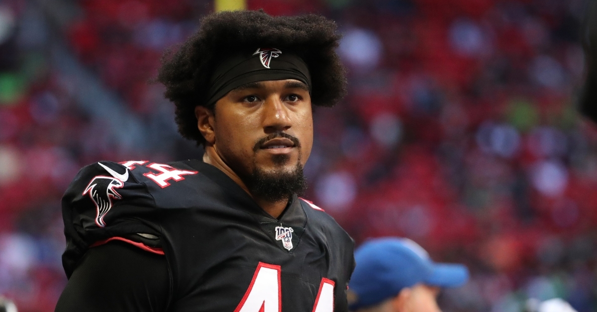 Should the Bears target Vic Beasley in free agency?