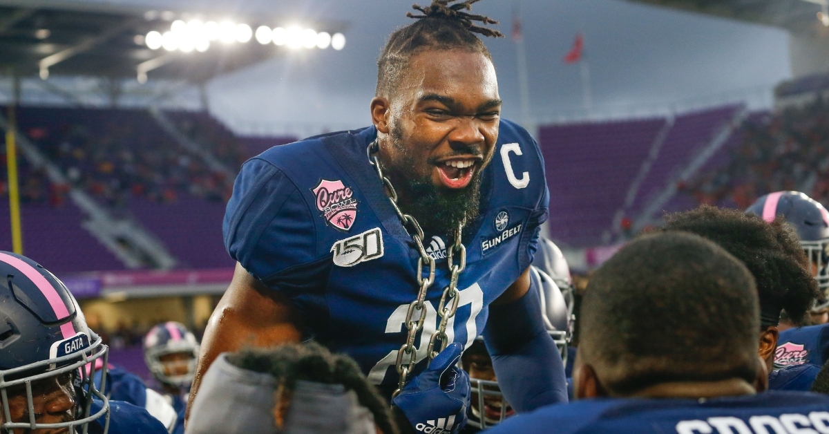Bears News: Rookie spotlight: Kindle Vildor learning the ropes