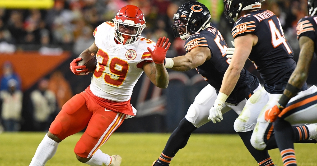 Bears add running back depth with Spencer Ware