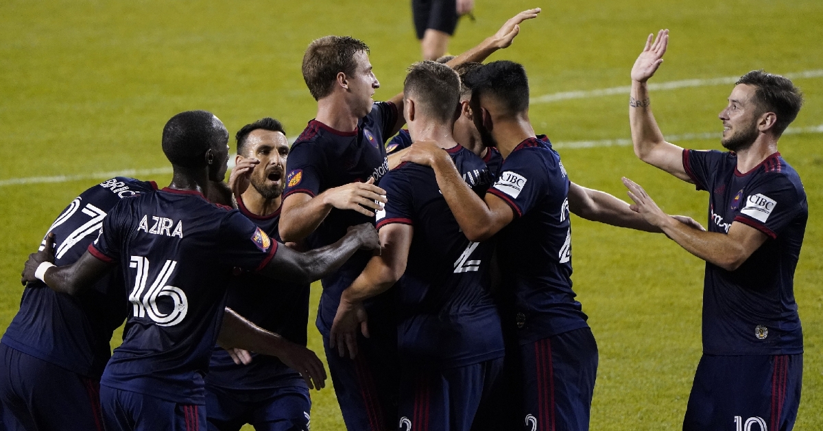 Chicago Fire back in playoff picture after win over D.C. United