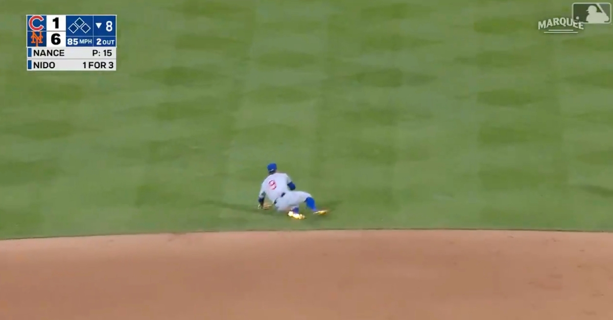 Javier Baez pulled off an incredible defensive play that was much more difficult than he made it look.