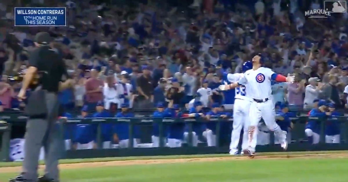 Willson Contreras hit the first of two back-to-back home runs for the Cubs in the eighth inning.