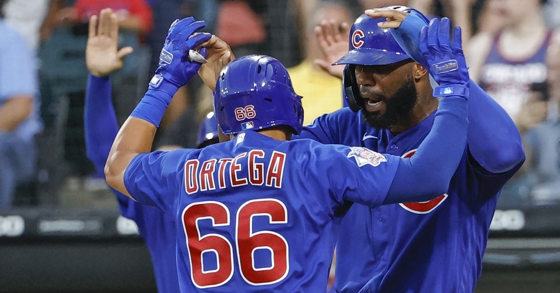 Cubs club three homers in shutout of White Sox