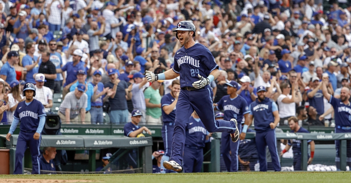 Cubs come up short to White Sox in extra-inning thriller
