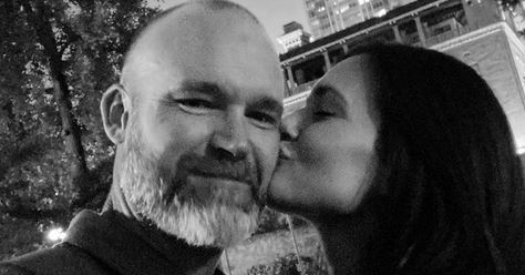 Cubs manager David Ross and television star Torrey DeVitto have made their relationship official. (Credit: @torreydevitto on Instagram)