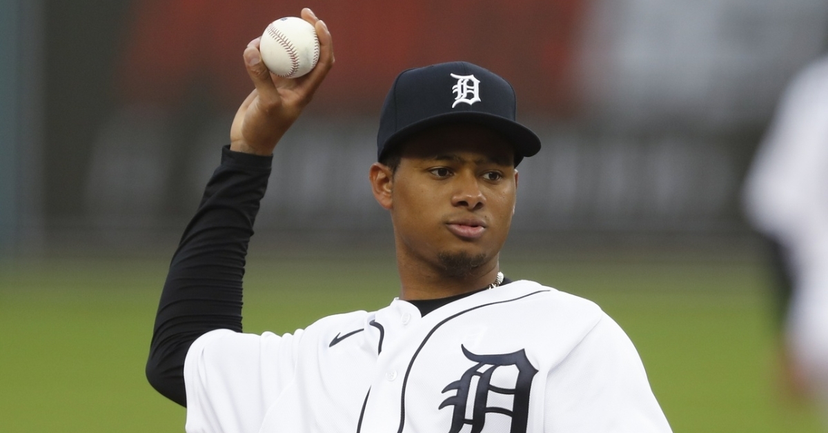 Cubs claim infielder off waivers from Detroit