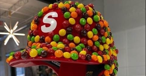 A tasty hat was gifted to Ian Happ
