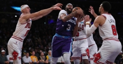 Bulls get first win over Lakers since 2016