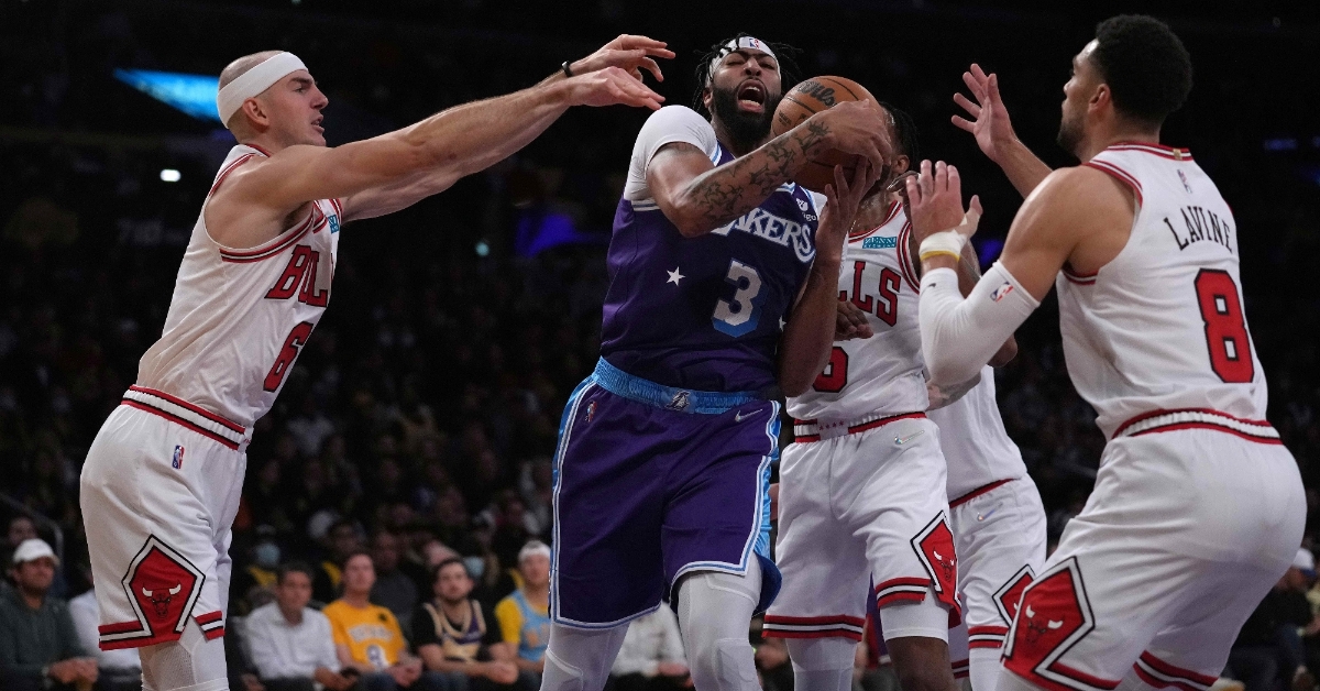 The Bulls swarmed the Lakers all night (Kirby Lee - USA Today Sports)