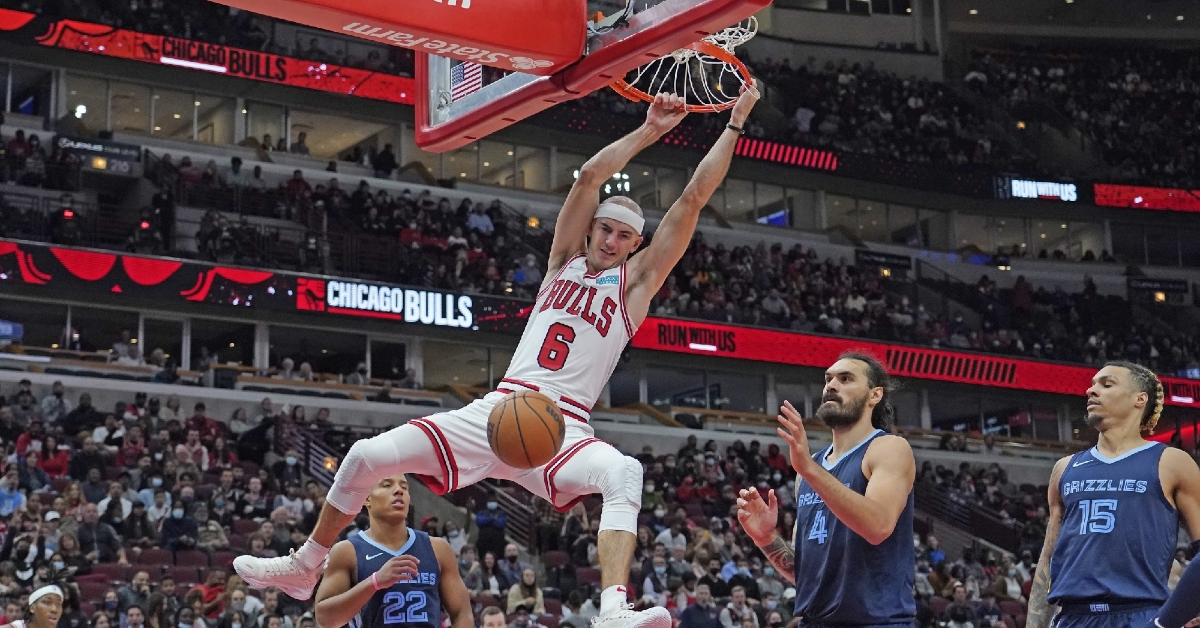 alex caruso dunking