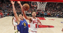 LaVine drops 32 points in short-handed win over Nuggets