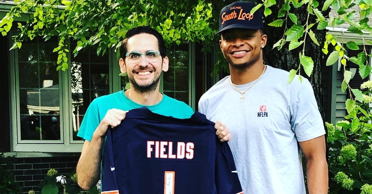 Justin Fields paid a surprise visit to gunshot survivor Scott Morrow and gifted him a jersey. (Credit: @scottjmorrow on Twitter)