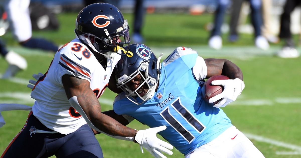Gipson is a solid veteran that has re-signed with the Bears (Christopher Hanewinckel - USA Today Sports)