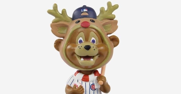 FIRST LOOK: Cubs, Bears Holiday Mascot Bobble Bros