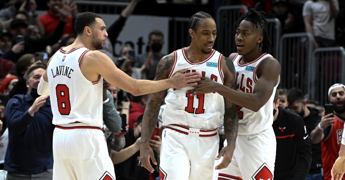 Bulls News: DeRozan continues historic scoring streak in win over Hawks