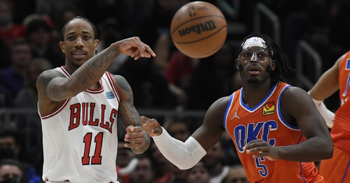 Bulls hold off Thunder behind DeRozan's 38 points