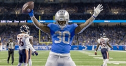 Lions rattle off 34 unanswered points to destroy Bears