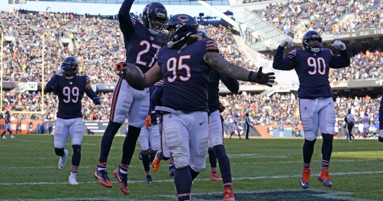 Bears celebrate after an big defensive play (Mike Dinovo - USA Today Sports)