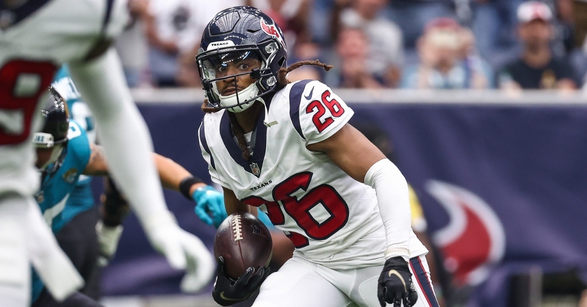 Bears work out former first-round cornerback Vernon Hargreaves
