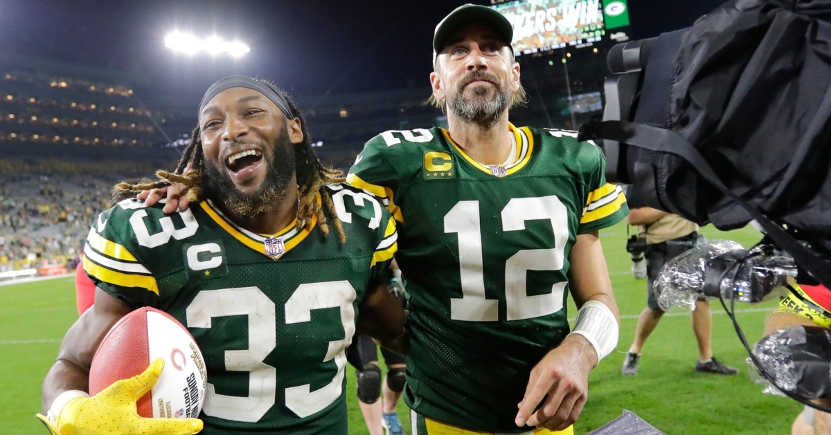 Bears struggle in another loss to rival Packers