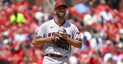 Bumgarner tells Willson Contreras to ‘shut the f–k up , you pus--’ during at-bat