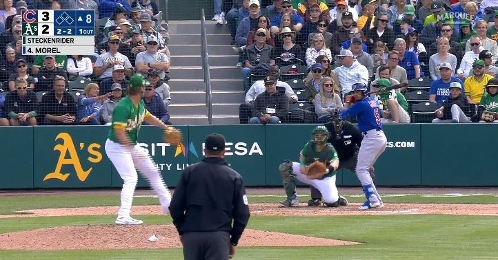 Cubs smack three homers in win over A's