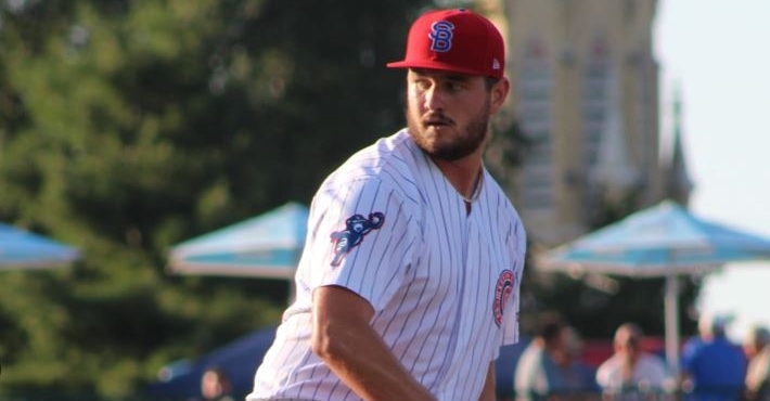 Cubs reportedly calling up lefty pitching prospect Luke Little
