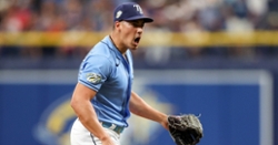 Report: Cubs showing interest in veteran reliever