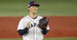 Cubs reportedly "among favorites" for standout free agent pitcher