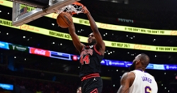 Bulls continue late surge with win in Lebron James' return
