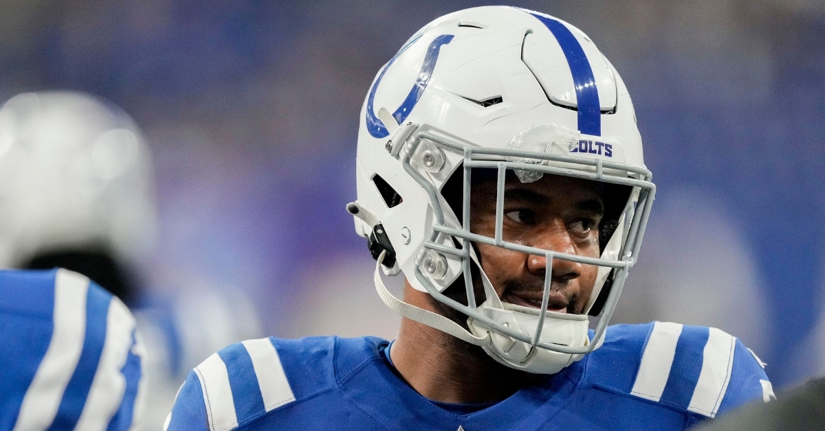 Bears linked to talented linebacker Bobby Okereke